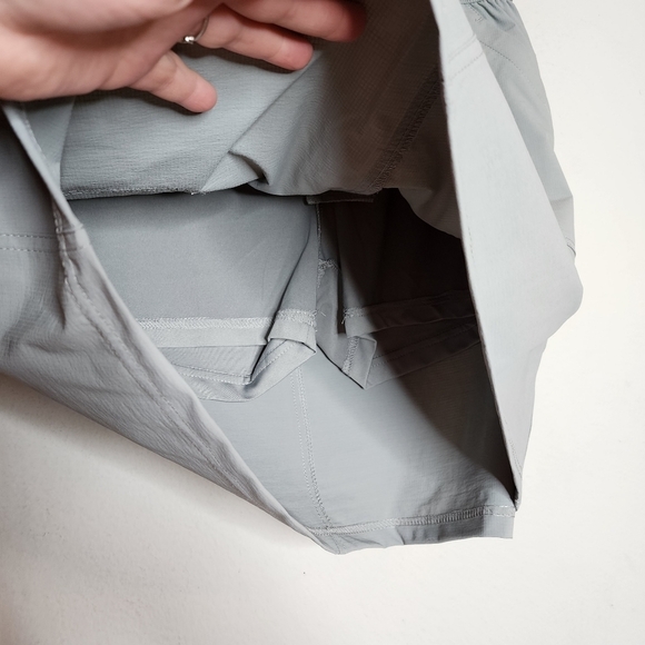 NWT Libin skort. Stretch waist. Pockets. Women's size Large. Upf 50+. Waterproof - Picture 5 of 16